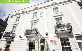 Oyo The Regency, Clifton Bristol